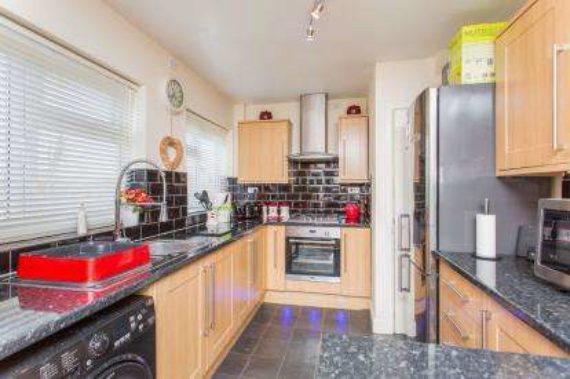 3&nbsp;Bedroom&nbsp;End of Ter...